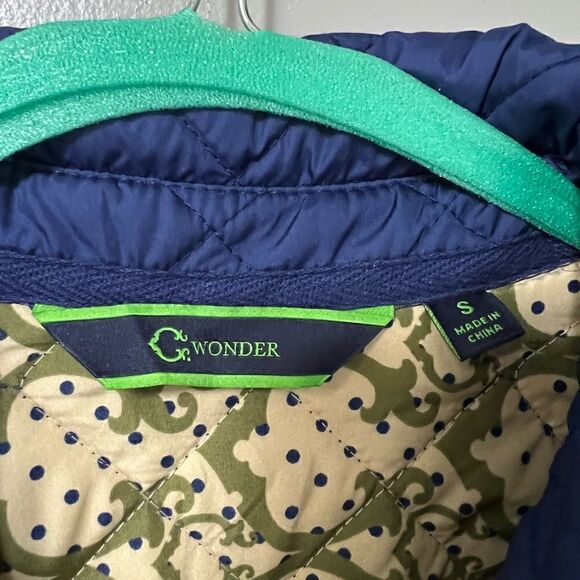 C. Wonder Water Resistant Quilted Barn Jacket with Printed Lining - Picture 13 of 14